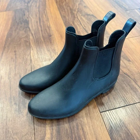 Sam Edelman Tinsley Matte Black Chelsea Rain Boots - Picture 2 of 5